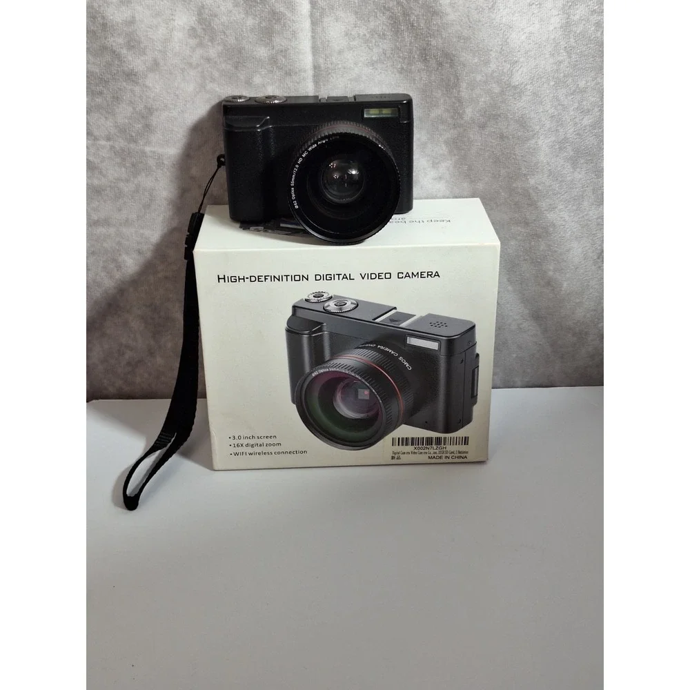 High Definition Digital Video Camera with Flip Screen 16x Zoom 3.0